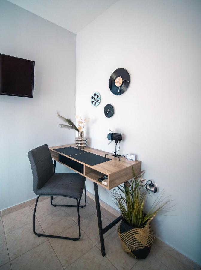 Menta Retro - Central Spot Apartments Волос Екстер'єр фото